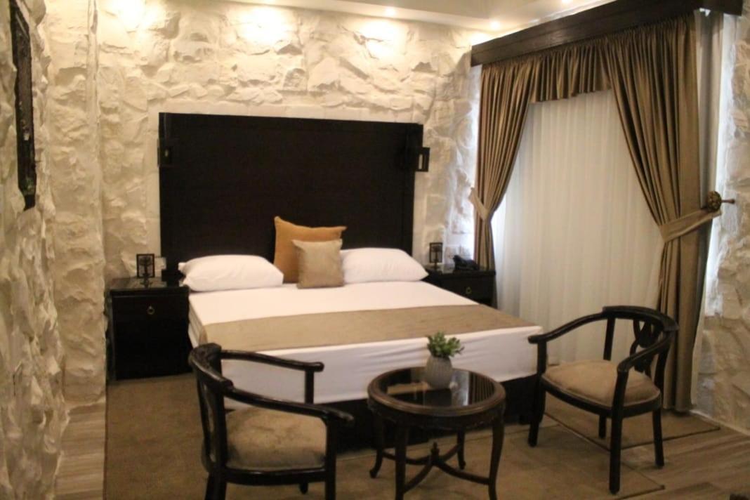 Mount Nebo Hotel & Restaurant Madaba City Center Zewnętrze zdjęcie