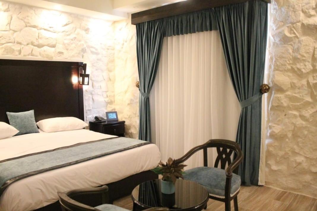 Mount Nebo Hotel & Restaurant Madaba City Center Zewnętrze zdjęcie