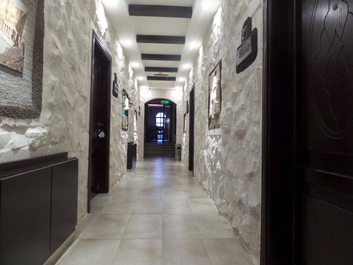 Mount Nebo Hotel & Restaurant Madaba City Center Zewnętrze zdjęcie